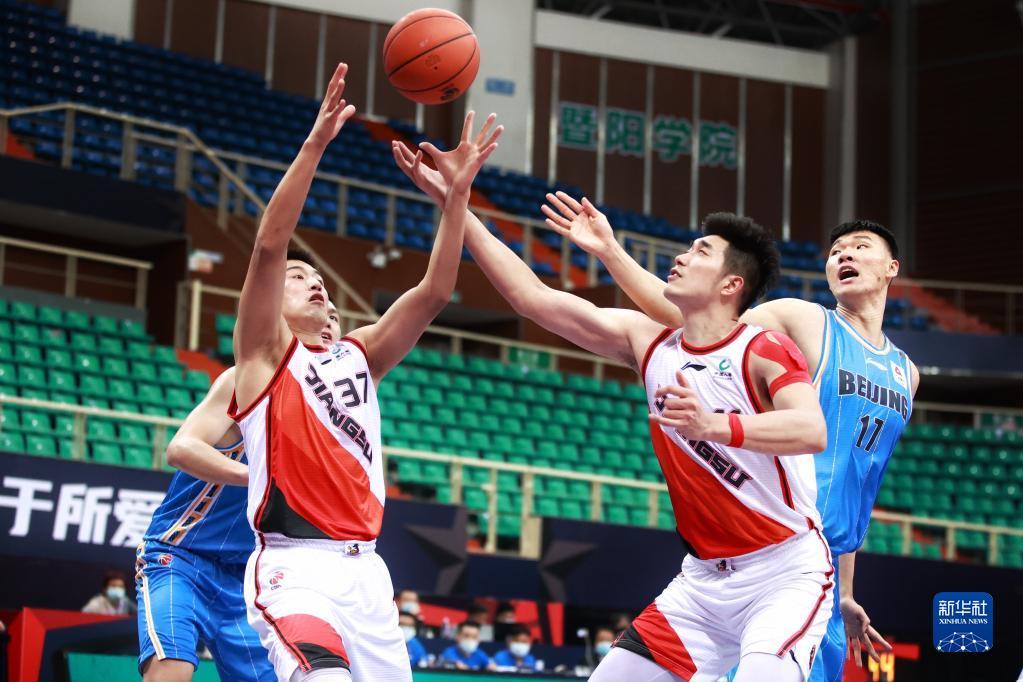 CBA战报：北京男篮87-71大胜江苏男篮，夺得新赛季开门红