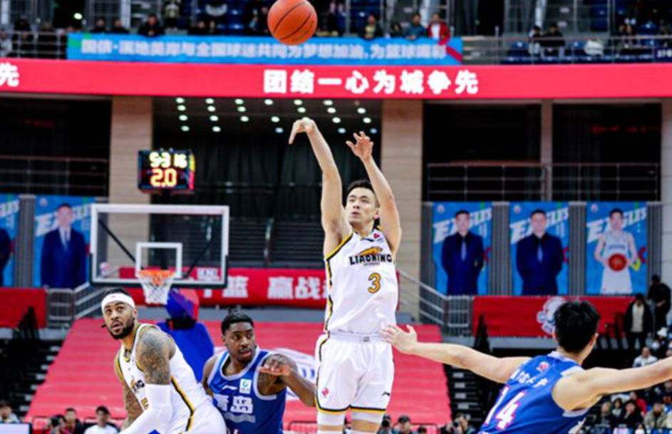 CBA直播：青岛92-100辽宁，辽宁力克青岛迎4连胜